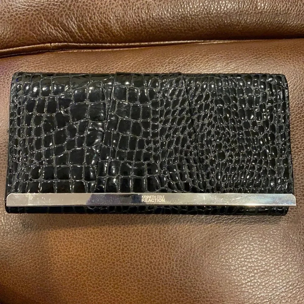 Kenneth Cole Reaction wallet
